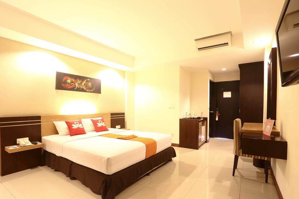 Zen Rooms Legian Dewi Sri Kuta Lombok Habitación foto